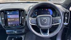 Volvo XC40 2.0 B4P Ultra Black Edition 5dr Auto Petrol Estate